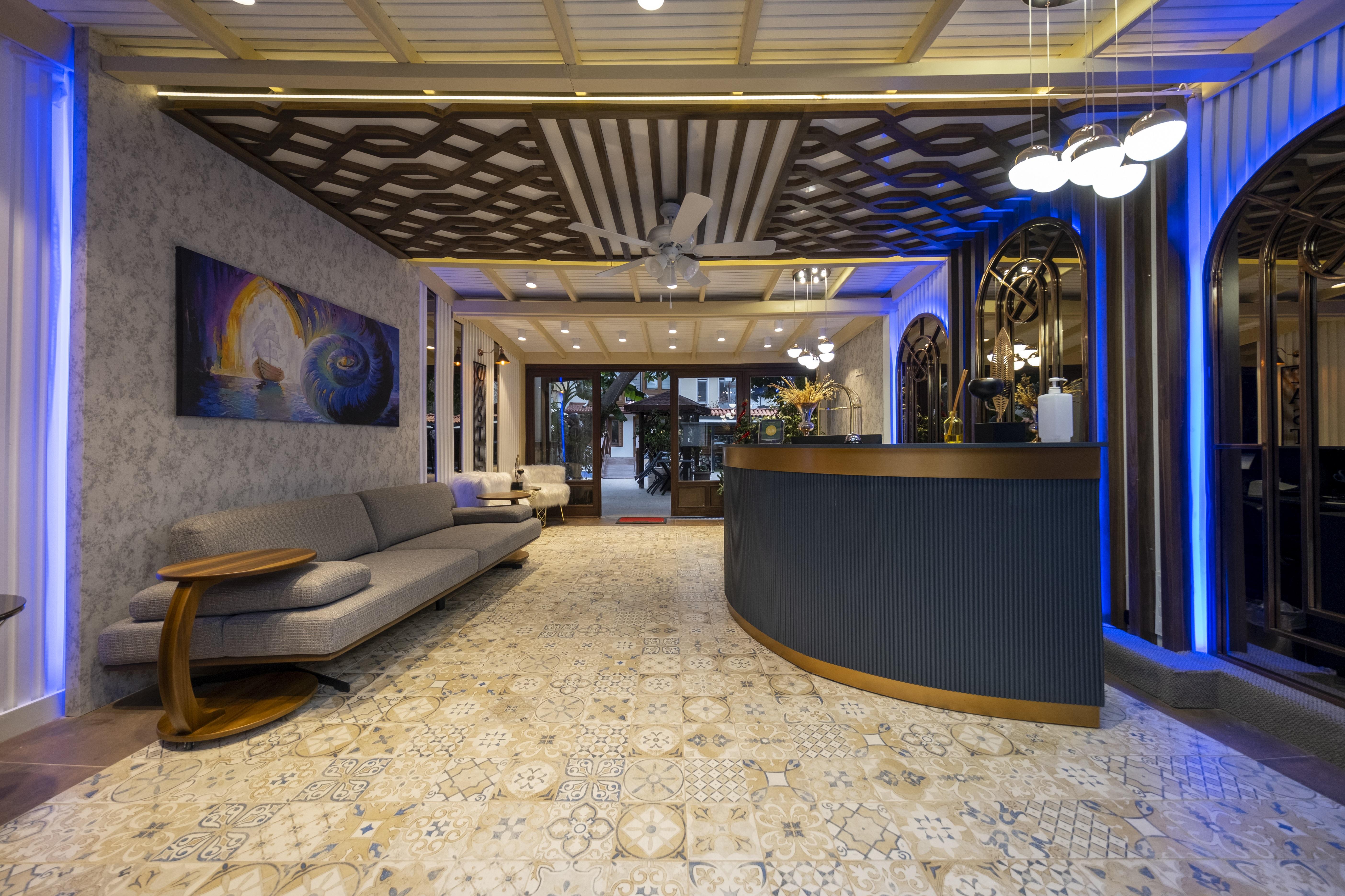 Castle Old Town Hotel Antalya Exterior photo